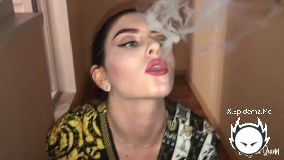 Alyssa Quinn - Drunky Hot Teacher Smokes And Sucks Dick For College Student After Party-Imwf (2020/PornhubPremium.com/FullHD)