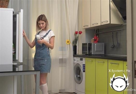Lady Jay Aka Eva Elfie - Whipped Cream Pussy Video (2020/TeenDreams.com/FullHD)