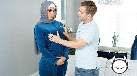 Sophia Leone - A Quick Learner (2022/HijabHookup.com/HD)