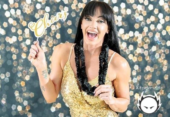 Leila Larocco - New Decade, New Milf Pussy (2022/MYLF.com/GotMylf.com/SD)