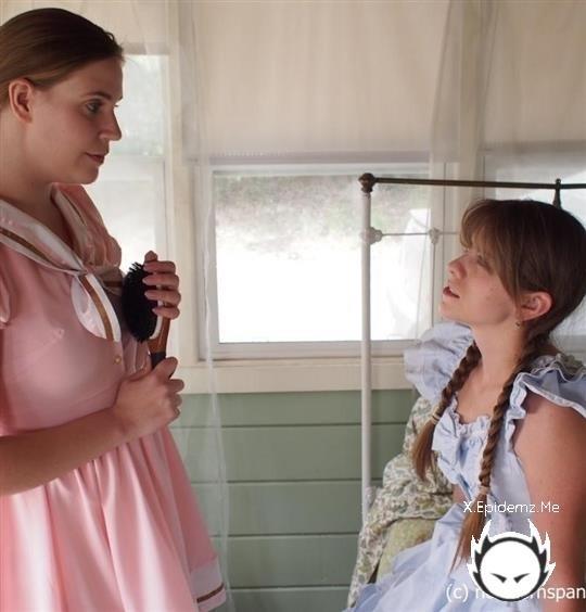 Alex Reynolds, Harley Havik - The Faire Princess - Full Movie (2015/Northernspanking.com/FullHD)