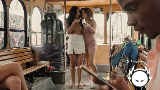 Kira Perez, Ameena Greene - The Fucking Public Bus Threesome (2022/RKPrime.com/SD)
