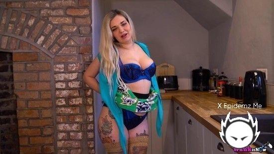Dolly Late On Rent - Wank It Now (2022/WankItNow.com/SD)