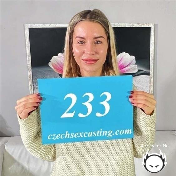 Lucky Bee, Mr XY - Blonde Without Limit Shows Her Skills (2022/CzechSexCasting.com/PornCZ.com/FullHD)