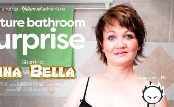 Anna Bella - Mature Anna Bella Playing In The Bathroom With Her Perfect Breasts (2022/Mature.com/FullHD)