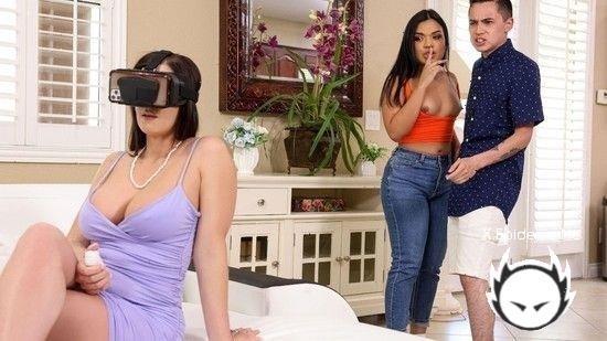 Lacey Bender, Summer Col - Vr Milf Dtf (2022/BrazzersExxtra.com/SD)