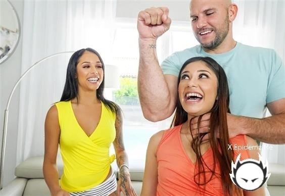 Camila Cortez, Xxlayna Marie - Double-Booked (2022/DontBreakMe.com/Mofos.com/FullHD)