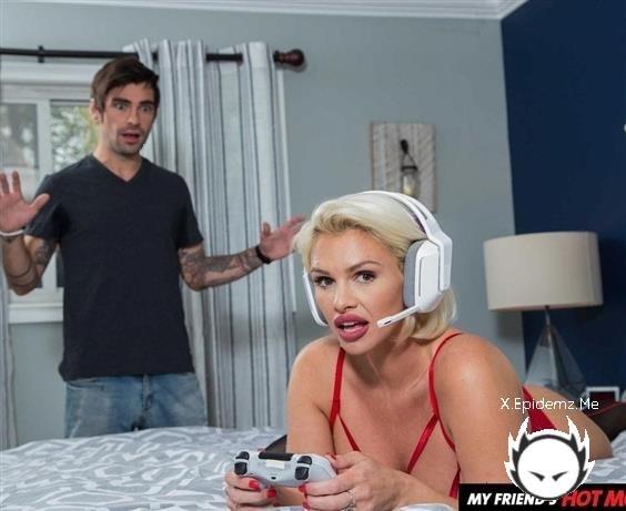 Charli Phoenix - Aka Charlie Phoenix (2022/MyFriendsHotMom.com/NaughtyAmerica.com/SD)