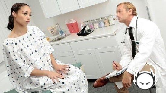 Alexis Tae, Hadley Haze - I Am Recommending Sex (2022/PervDoctor.com/HD)