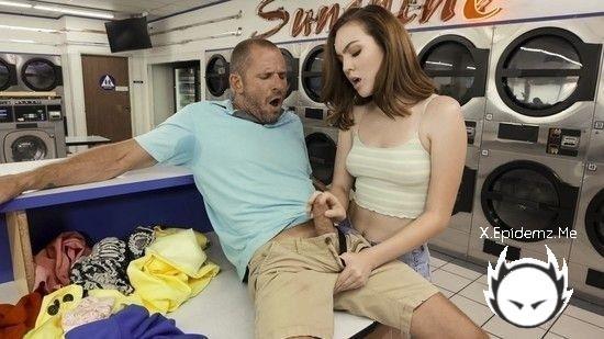 Freya Parker - Doing The Neighbor Not The Laundry (2022/TeensLoveHugeCocks.com/HD)