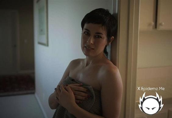 Olive Glass - Your Mom Is A Flirt Pt. 1 (2022/APOVStory.com/MissaX.com/FullHD)