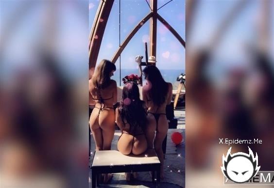 Ryan, Riley Reid, Abbie Maley - Three Horny Sluts Show Off Their Sexy Bodies (2022/AbbieMaley.com/SD)