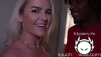 Slimthick Vic - Wife Kissing Bbc At Midnight (2022/TouchMyWife.com/FullHD)