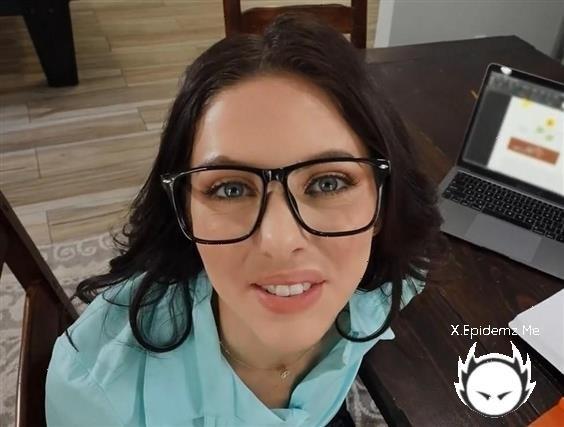 Theodora Day - My Bros Geeky Gf Does Anal (2022/BrazzersExxtra.com/Brazzers.com/4K)