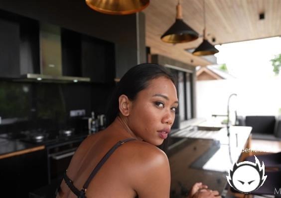 Sheeiziss Red - Wine (2022/MetArt.com/FullHD)