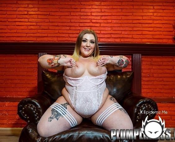 Roxxie Hart - Deep Dildo Roxie (2022/Plumperpass.com/HD)