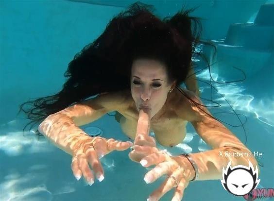 Sofie Marie - Diving For Dildos 8 (2022/SofieMarieXXX.com/YummyGirl.com/HD)