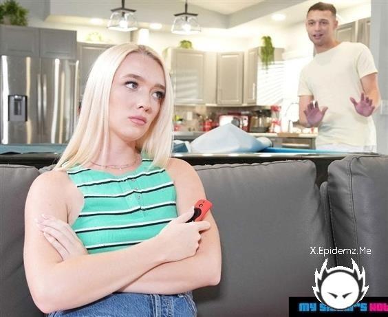 Juliette Mint  - Petite Blonde Teen, Juliette Mint,Discovers Her Friends Brother Has A Big Dick And Now She Wants It! (2022/MySistersHotFriend.com/NaughtyAmerica.com/SD)