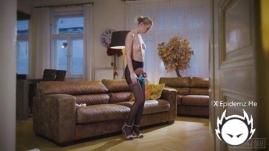 Eyla Moore - Hairy Eyla Is A Fetishist (2022/Fitting-Room.com/SD)