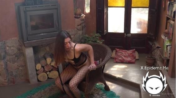 Angie R - Erotica Read 2 (2022/TheLifeErotic.com/SD)