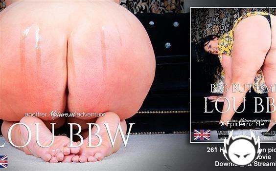 Lou BBW - Curvy Big Butt Milf Lou Bbw With Her Big Breasts Is Going Solo (2022/Mature.com/FullHD)