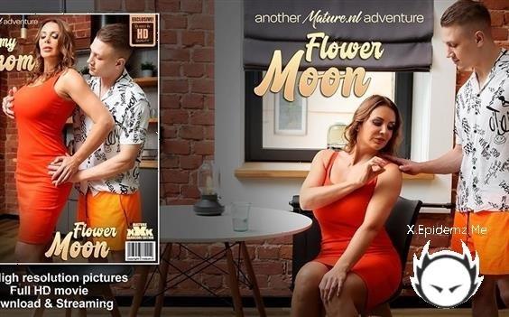 Moon Flower - Fucking His Hot Stepmom Moon Flower Because Shes One Hot Horny Milf (2022/Mature.com/FullHD)