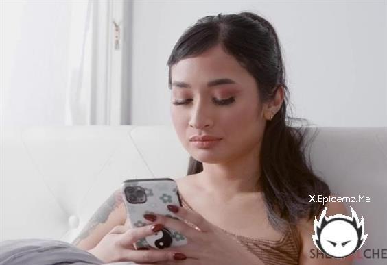 Avery Black - Avery Black Gets Fed Up With Her Husband Sexting Other Woman (2022/Shewillcheat.com/FullHD)