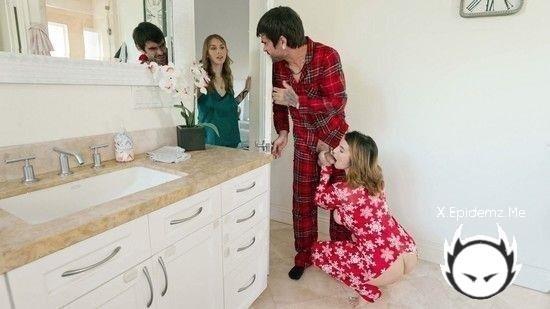 LaSirena69, Angel Youngs - A Very Cummy Christmas Eve (2022/SneakySex.com/HD)