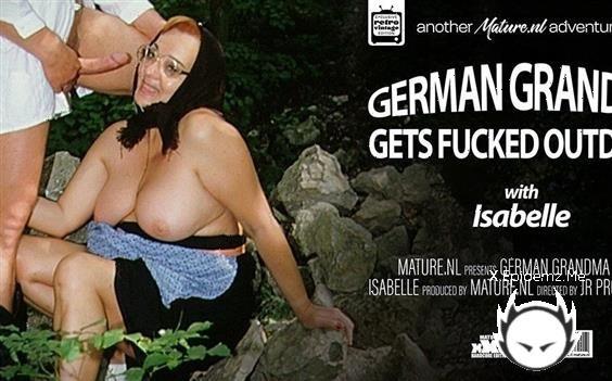 Isabelle - German Grandma Isabelle Gets Fucked Outdoor (2022/Mature.com/HD)