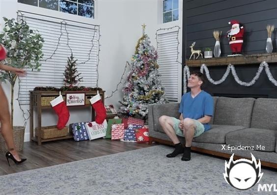 Richelle Ryan, Sarah Taylor - The Reindeer Game (2023/Milfty.com/FullHD)