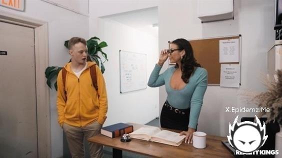 Mandy Waters - Sneaky Librarian Gets College Cock (2023/LilHumpers.com/FullHD)