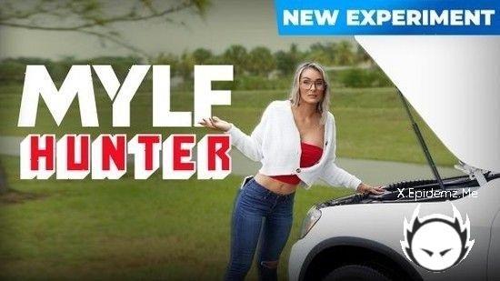 Mandy Rhea - Milf In Distress (2023/MylfLabs.com/SD)