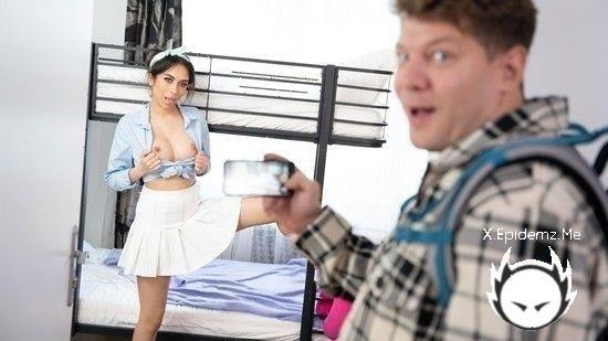 Tasha Lustn - Fake Hostel (2023/FakeHostel.com/HD)