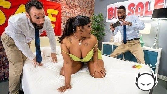 Jayla Page - Mattress Humper Glory Hole Dickdown (2023/BrazzersExxtra.com/HD)