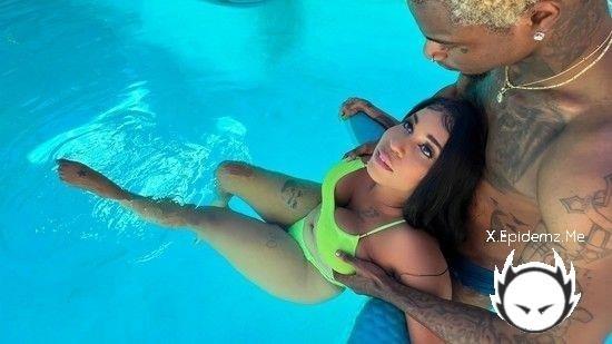 Paris The Muse - Swimming Lessons (2023/MonsterCurves.com/SD)