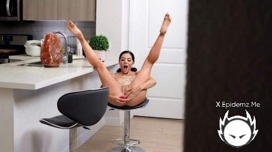 Theodora Day - She Cant Wait For Butt Play (2023/LetsTryAnal.com/HD)