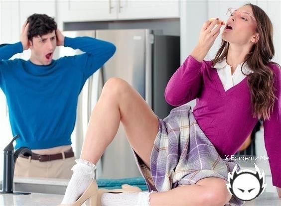Katrina Colt - Your Cum Goes Here Young Man (2023/MomLover.com/MomWantsCreampie.com/SD)