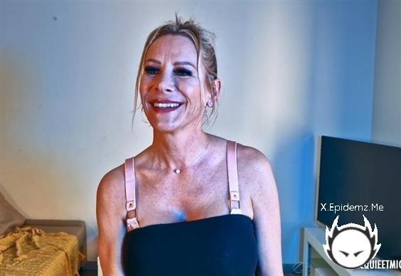 Victoria Nova - Victoria, 47, Wanted To Be Warmed Up... (2023/JacquieEtMichelTV.com/FullHD)