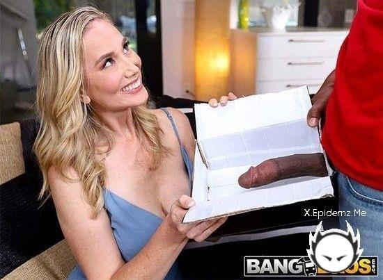 Lilly James - Package With Anal (2023/MomIsHorny.com/SD)