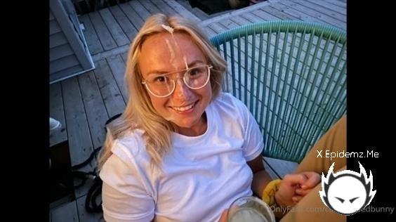 Cumcoveredbunny - Evening Cumwalk (2022/Onlyfans.com/FullHD)