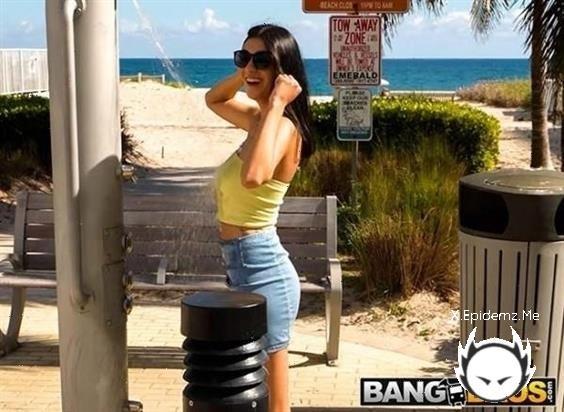 Aubry Babcock - Wild Moments In Miami For The First Time (2023/BangBus.com/BangBros.com/SD)