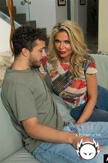 Victoria Zdrok  - Sexy Blonde Milf Victoria Zdrok Gets Nailed By Her Sons Friend (2023/MyFriendsHotMom.com/NaughtyAmerica.com/HD)