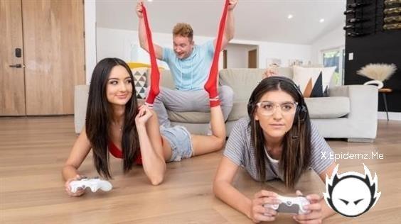 Eliza Ibarra - Fucking Gamer Roomies Bf (2023/HotGirlsGame.com/RealityKings.com/SD)