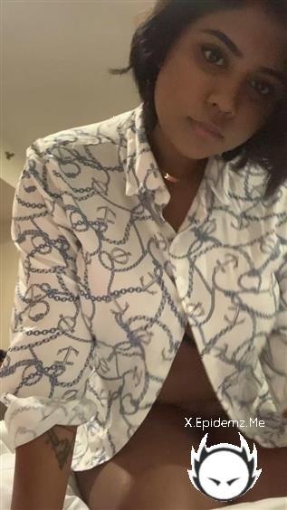 Oasi Das - Fingering (2023/OnlyFans.com/FullHD)