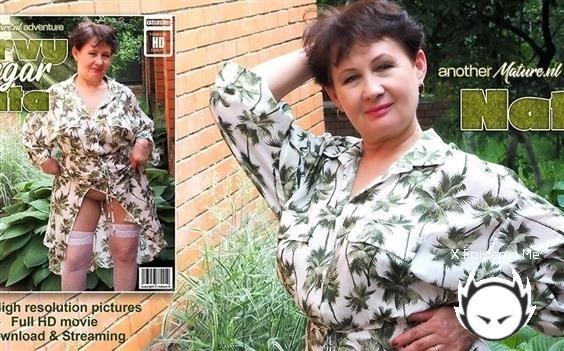 Nata - Nata Is A Curvy Mature Nympho That Loves To Finger Her Ass And Pussy When Shes Alone (2023/Mature.com/SD)