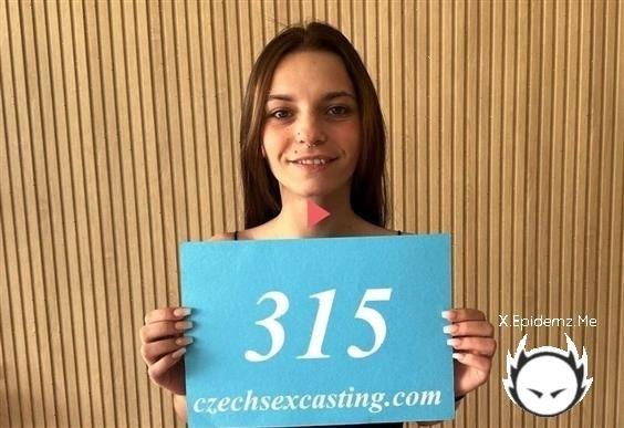 Massy Sweet - Sexy Massy Sweet From Madrid Wanted To Surprise Us (2023/CzechSexCasting.com/Porncz.com/FullHD)