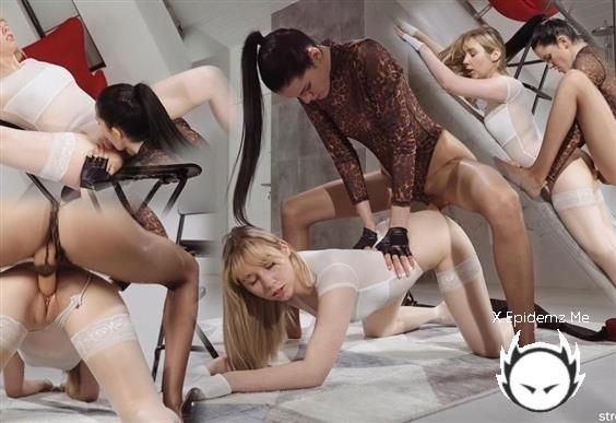 Mia, Lil Karla - Successful Foot Fetish Relationships (2021/Straplezz.com/StraplessDildo.com/FullHD)