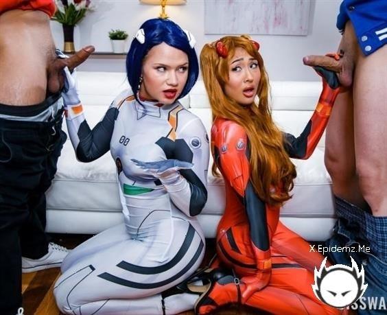 Harley King, Mina Luxx - Cum And Cosplay! (2023/SisSwap.com/TeamSkeet.com/SD)
