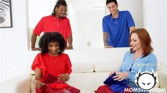 Olivia Jayy, Sophia Locke - The Best Mothers Day Ever (2023/MomSwap.com/MYLF.com/FullHD)