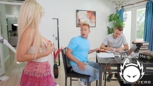 Kayla Kayden - I Wanna Fuck My Tutors Milf Stepmom (2023/BrazzersExxtra.com/Brazzers.com/SD)
